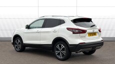 Nissan Qashqai 1.3 DiG-T N-Connecta 5dr [Glass Roof Pack] Petrol Hatchback